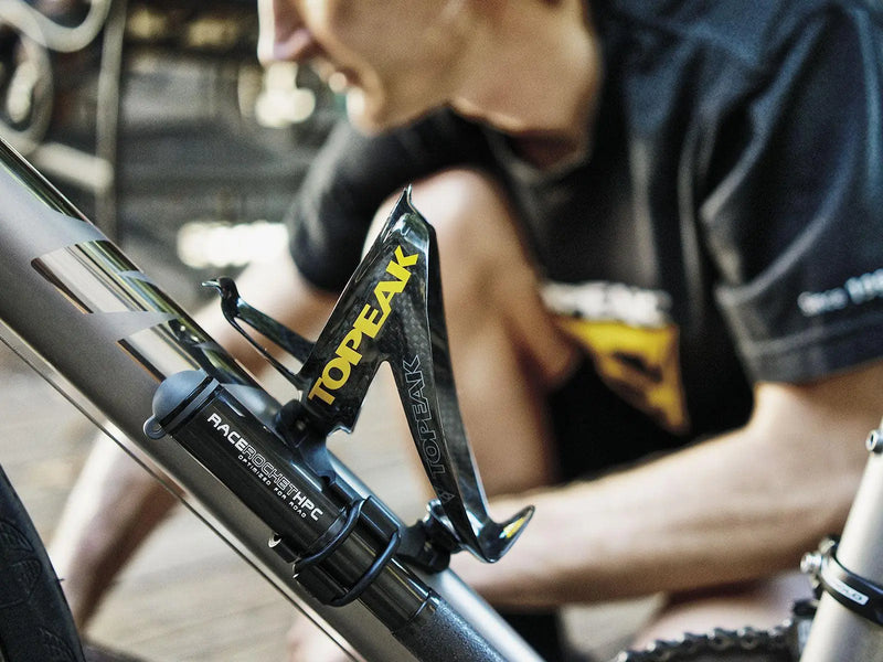 Load image into Gallery viewer, Topeak Shuttle Cage Z 3K Carbon Bottle Cage