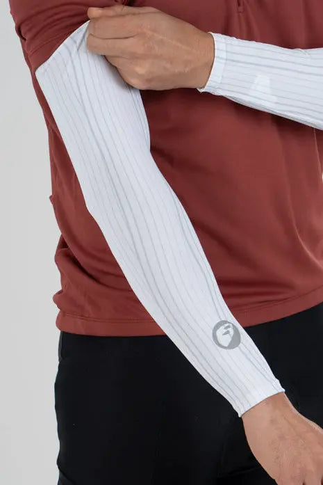 APACE ARM SLEEVES | SHIELD | WIND | UNISEX
