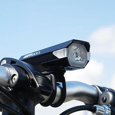 Load image into Gallery viewer, Cateye Front Light Ampp 200 Lumen (HL-EL042)
