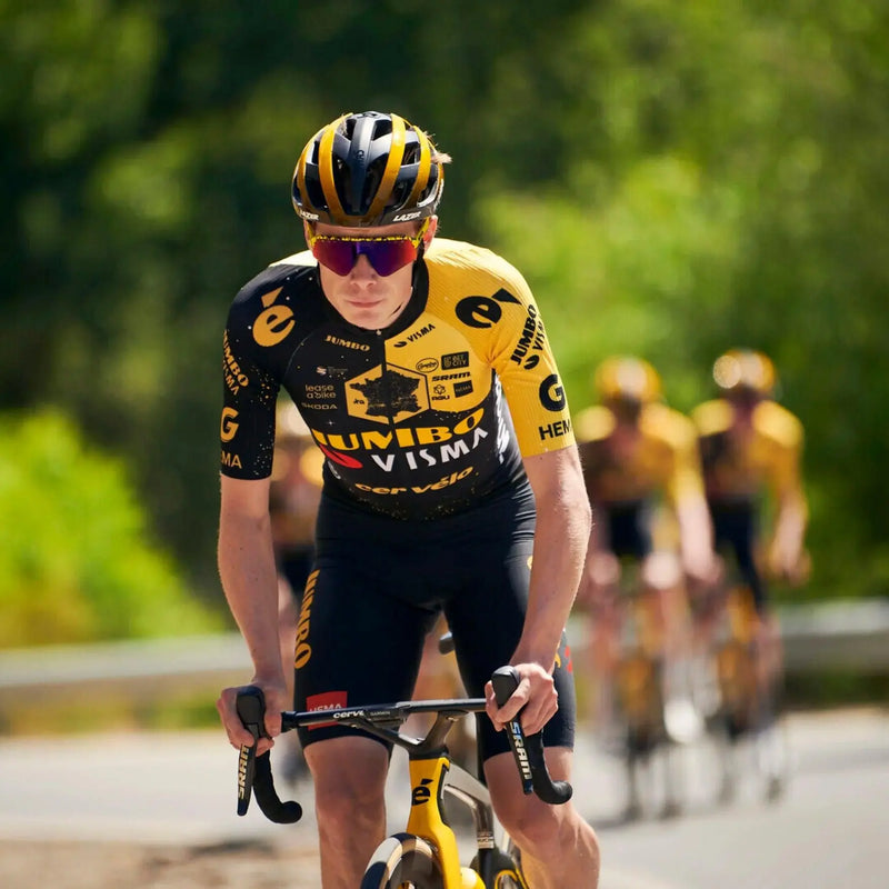 Load image into Gallery viewer, Men's Cervelo Jumbo Visma TDF Special Edition Cycling Jersey 2023 - The Vélodrome
