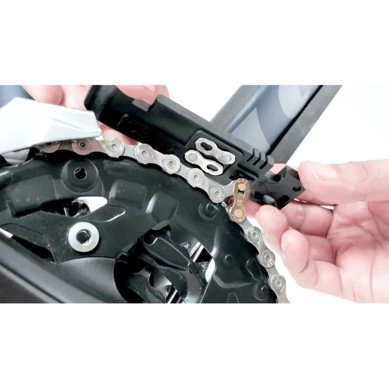 Load image into Gallery viewer, CLEVER STANDARD FLATOUT CHAIN HOOK - MADOVERBIKING
