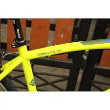 Load image into Gallery viewer, FOMAS | ABSOLUTE 4.0 HYBRID BICYCLE - ACID GREEN - MADOVERBIKING -  FOMAS
